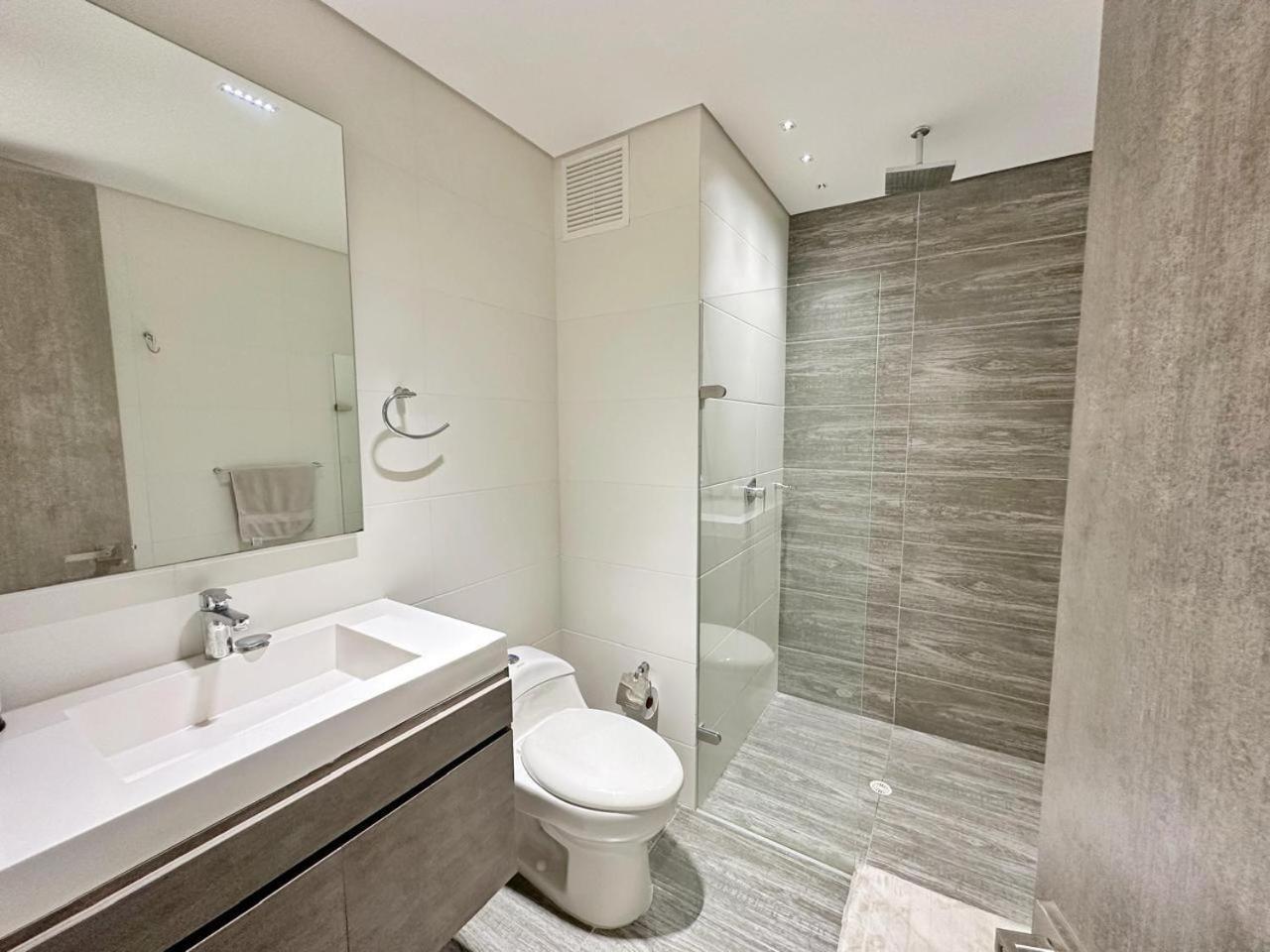 Penthouse Exclusivo En Cielo Mar, Renta Mensual Con Vistas Panoramicas Y Confort Inigualable Apartamento *