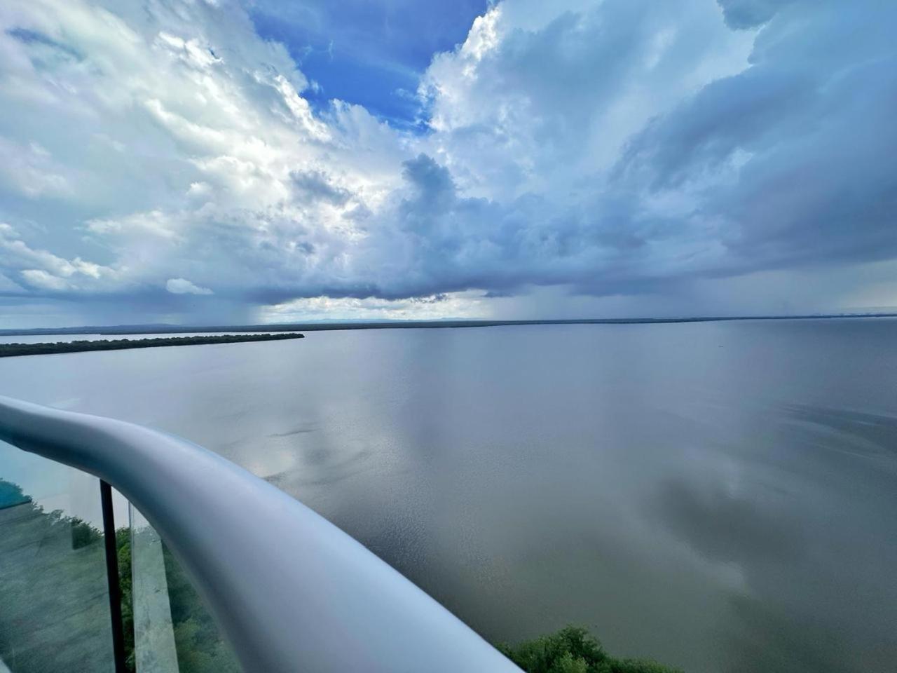 Apartamento Penthouse Exclusivo En Cielo Mar, Renta Mensual Con Vistas Panoramicas Y Confort Inigualable *